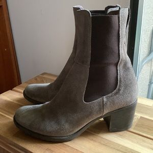 BROWNS - Longline Heeled Taupe Suede Chelsea Boots